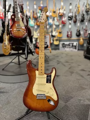 Fender - 011-3902-747