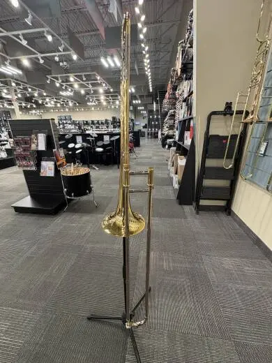 Yamaha Band - YSL354 Standard Tenor Trombone - Gold Lacquer 2