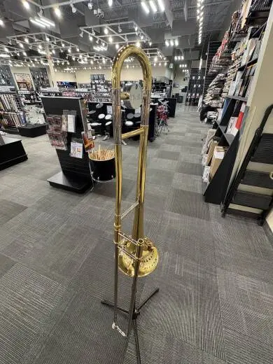 Yamaha Band - YSL354 Standard Tenor Trombone - Gold Lacquer 2