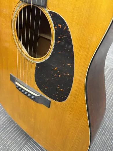 Martin Guitars - D-18 VTS Authentic 1937 Aged Dreadnought Acoustic Guitar w/Case 2