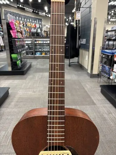 Martin Guitars - 000-15M Solid Mahogany Acoustic Guitar with Hardcase 2