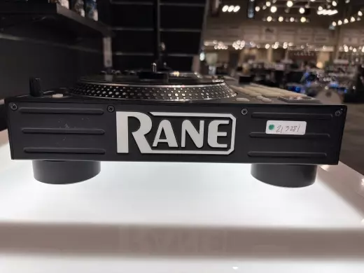 RANE - RANE DJ ONE Professional Motorized DJ Controller 2