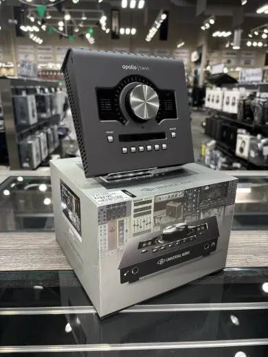 Universal Audio - Apollo Twin MkII Audio Interface w/UAD-2 DUO Core Processing 2