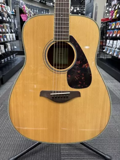 Yamaha - FG820 Dreadnought Spruce/Mahogany Acoustic Guitar 2