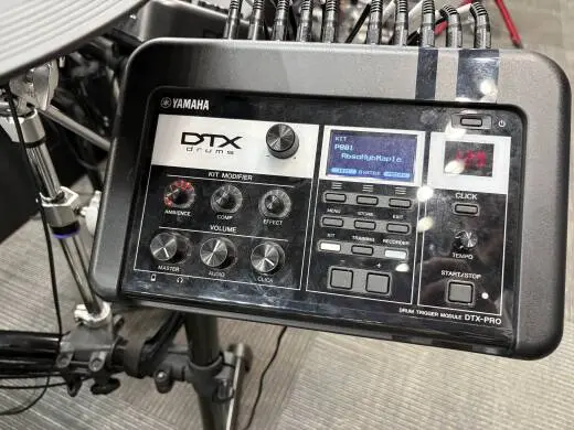 Yamaha - DTX8 Series Birch Electronic Drum Kit w/Mesh Pads - Black Forest 2