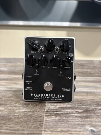 ベース Darkglass Electronics Microtubes B7K Darkglass Microtubes B7K V2 Bass Preamp Pedal : Amazon.ca