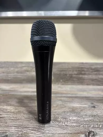 Store Special Product - Sennheiser - E935 Cardioid Dynamic Microphone