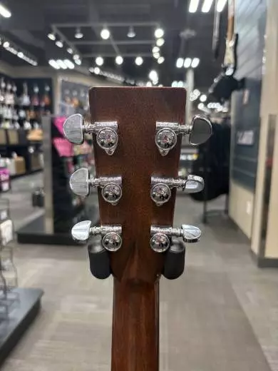 Martin Guitars - D-28 Dreadnought Acoustic Guitar 2