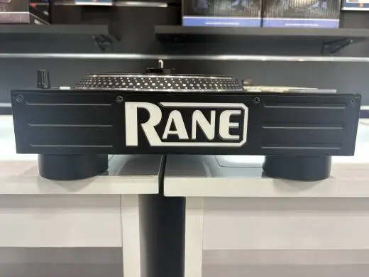 RANE - ONE Professional Motorized DJ Controller 2