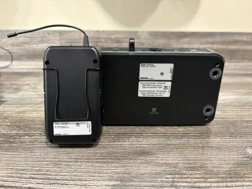 Shure - BLX14/P31 Headset Wireless System (H9: 512-542 MHz) 2