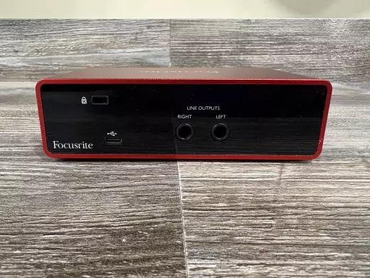 Focusrite - Scarlett Solo 3rd Gen USB Audio Interface 2