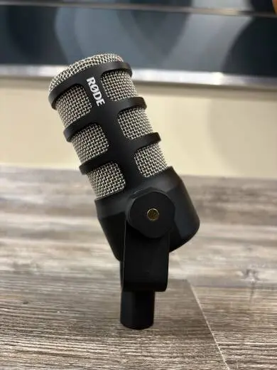 Store Special Product - RODE - PodMic Dynamic Podcasting Microphone - Black
