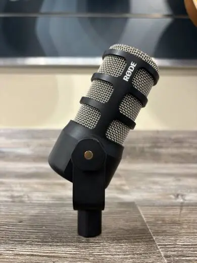 Store Special Product - RODE - PodMic Dynamic Podcasting Microphone - Black