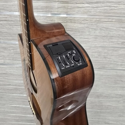 Takamine - EG340CLH 2