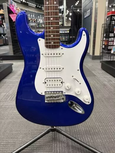 Squier - Affinity Series Stratocaster, Laurel Fingerboard - Metallic Blue 2