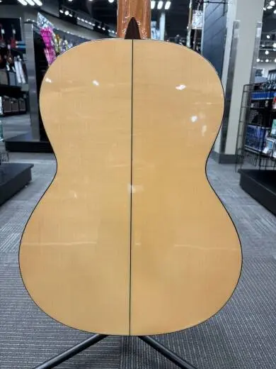Almansa - A-413F Flamenco Guitar - Spruce & Sycamore 2