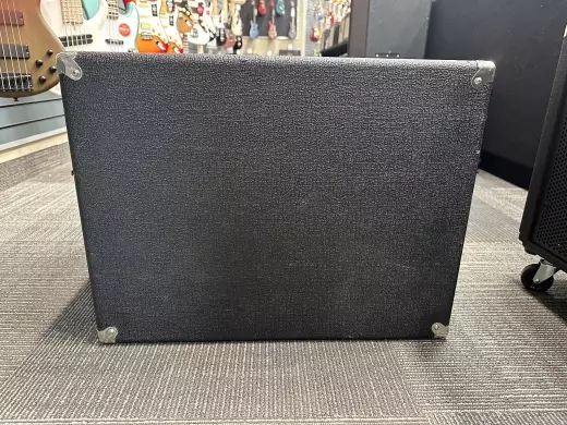 Traynor - 800 Watt 4x10 Bass Cabinet - 4 ohm Configuration 5