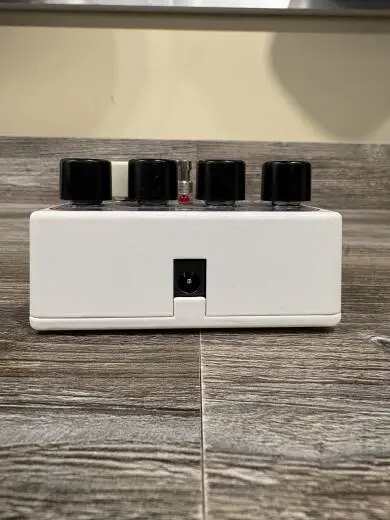 Electro-Harmonix - Synth9 Synthesizer Machine 2