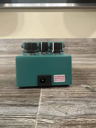 BOSS - TR-2 Tremolo 2