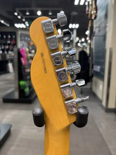 Fender - American Professional II Telecaster, Rosewood Fingerboard - 3-Colour Sunburst 2