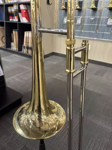 Yamaha Band - Standard Tenor Trombone - Gold Lacquer 2