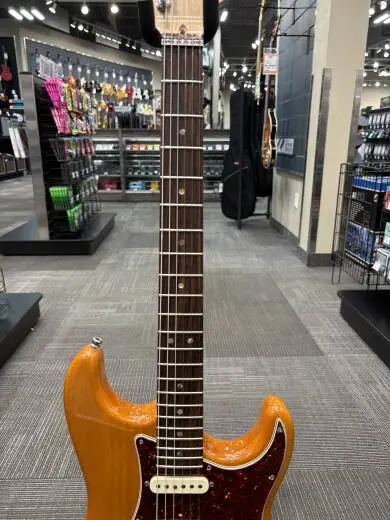 Fender - American Deluxe Stratocaster HSS, Rosewood Fingerboard - Amber 2