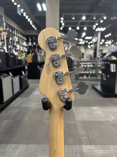Fender - American Performer Precision Bass, Rosewood Fingerboard - 3 Tone Sunburst 7