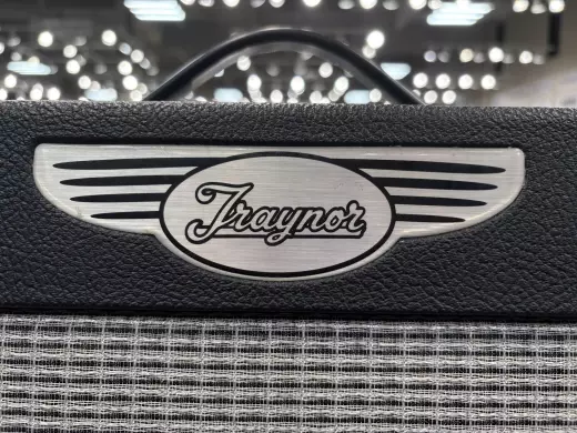 Traynor - Custom Valve 40 Watt All-Tube 1x12 Guitar Combo Amp 2