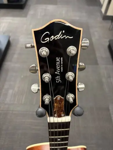 Godin Guitars - 5th Avenue CW Kingpin II P90 Hollowbody Guitar - Cognac Burst 2