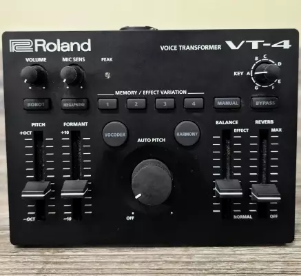 Store Special Product - Roland - VT-4