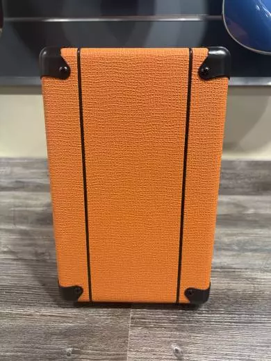 Orange Amplifiers - Crush 20 Watt Guitar Combo 2