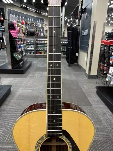 Yamaha - LJ16 ARE Medium Jumbo Acoustic/Electric Guitar w/Bag 2