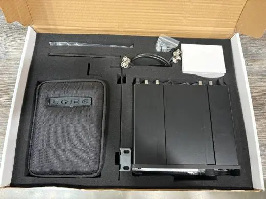 Line 6 - XD-V75L Digital Wireless 14-Freq. Lav Mic System 2