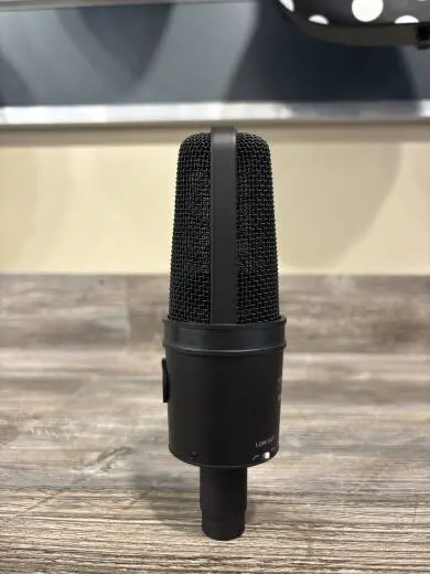 Audio-Technica - AT4040 Condenser Microphone 2