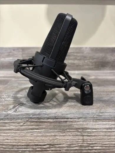 Audio-Technica - AT4040 Condenser Microphone 2