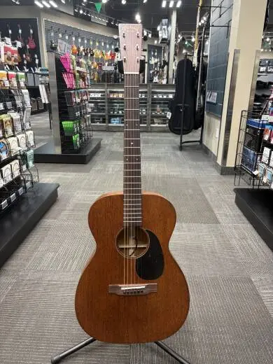 Martin Guitars - 00-15M Solid Mahogany Acoustic Guitar with Gigbag & Fishman Ellipse Matrix Blend Pickup