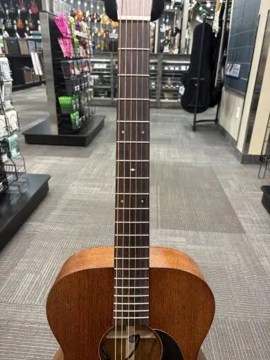 Martin Guitars - 00-15M Solid Mahogany Acoustic Guitar with Gigbag & Fishman Ellipse Matrix Blend Pickup 2