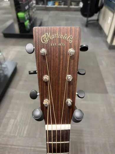 Martin Guitars - 00-15M Solid Mahogany Acoustic Guitar with Gigbag & Fishman Ellipse Matrix Blend Pickup 2