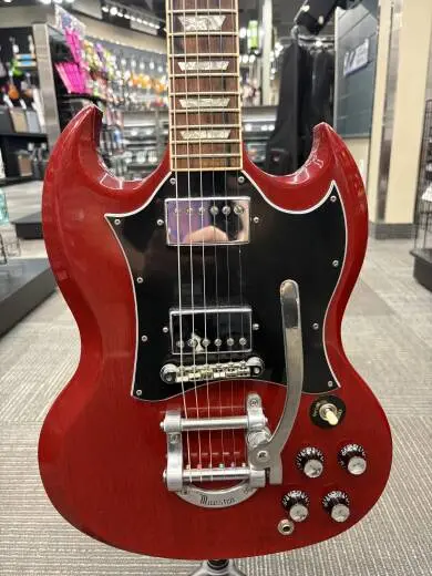 Gibson - Limited Edition '00 SG Standard with Maestro Tremolo & Hardcase - Cherry Red 2