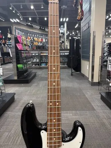 Fender - Player Precision Bass Pau Ferro - Black 2