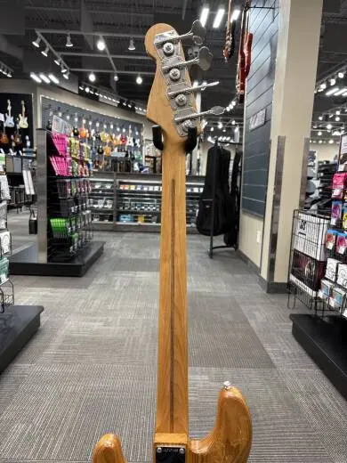 Fender - American Vintage FSR Limited Edition Roasted Ash '58 Precision Bass - Natural 2