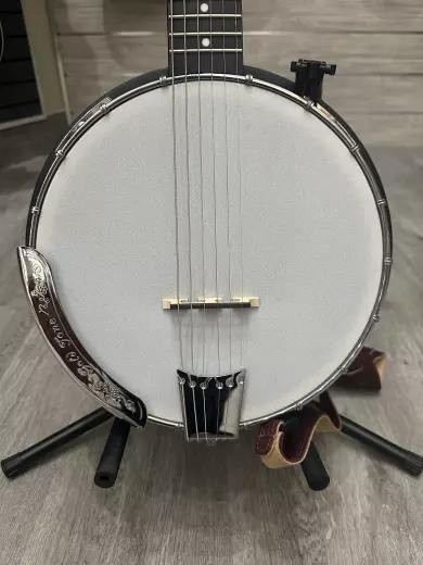 Gold Tone - Cripple Creek 6-String Banjitar 2