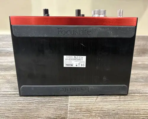 Focusrite - Clarett 2Pre 24/192 10-In/4-Out Thunderbolt Audio Inteface 2