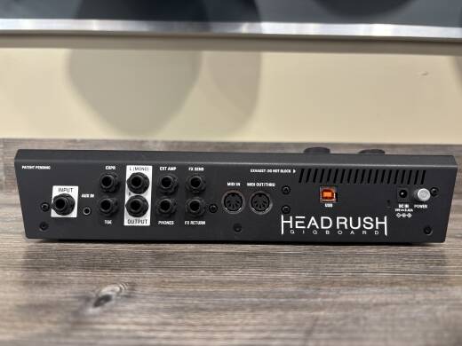 HeadRush Gigboard | Long & McQuade