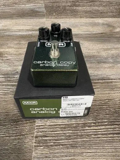 MXR - M169 - Carbon Copy Analog Delay 2