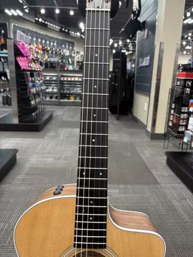 Store Special Product - Taylor Guitars - 214ce-N Grand Auditorium Walnut/Spruce Acoustic/Electric Guitar with Gigbag