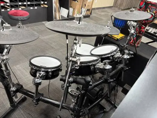 Yamaha - DTX8 Series Birch Electronic Drum Kit w/Mesh Pads - Black Forest 2