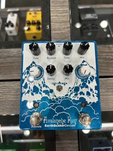 Store Special Product - EarthQuaker Devices - EQDARV2