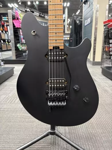 EVH - FSR Wolfgang WG Standard, Baked Maple Fingerboard - Bomber Black 2