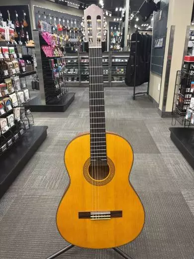 Yamaha - CG122MS Classic Guitar Solid Spruce & Nato